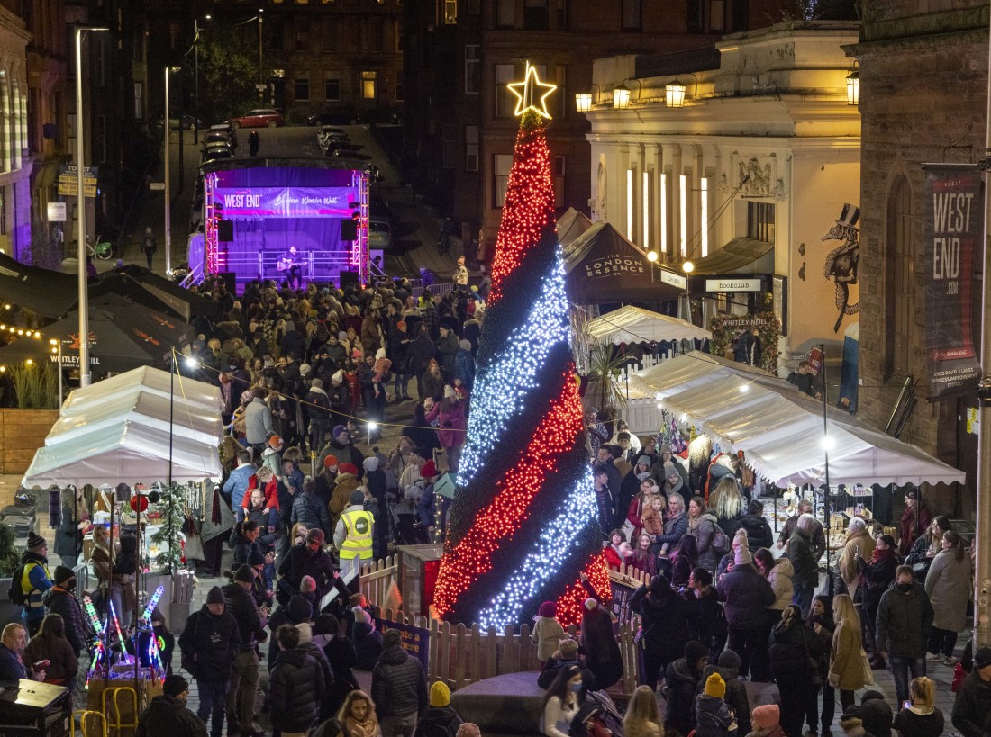 Christmas tree lights switch-on and the Festival of Kindness  Picture: Byres Road and Lanes Business Improvement District / Robert Perry