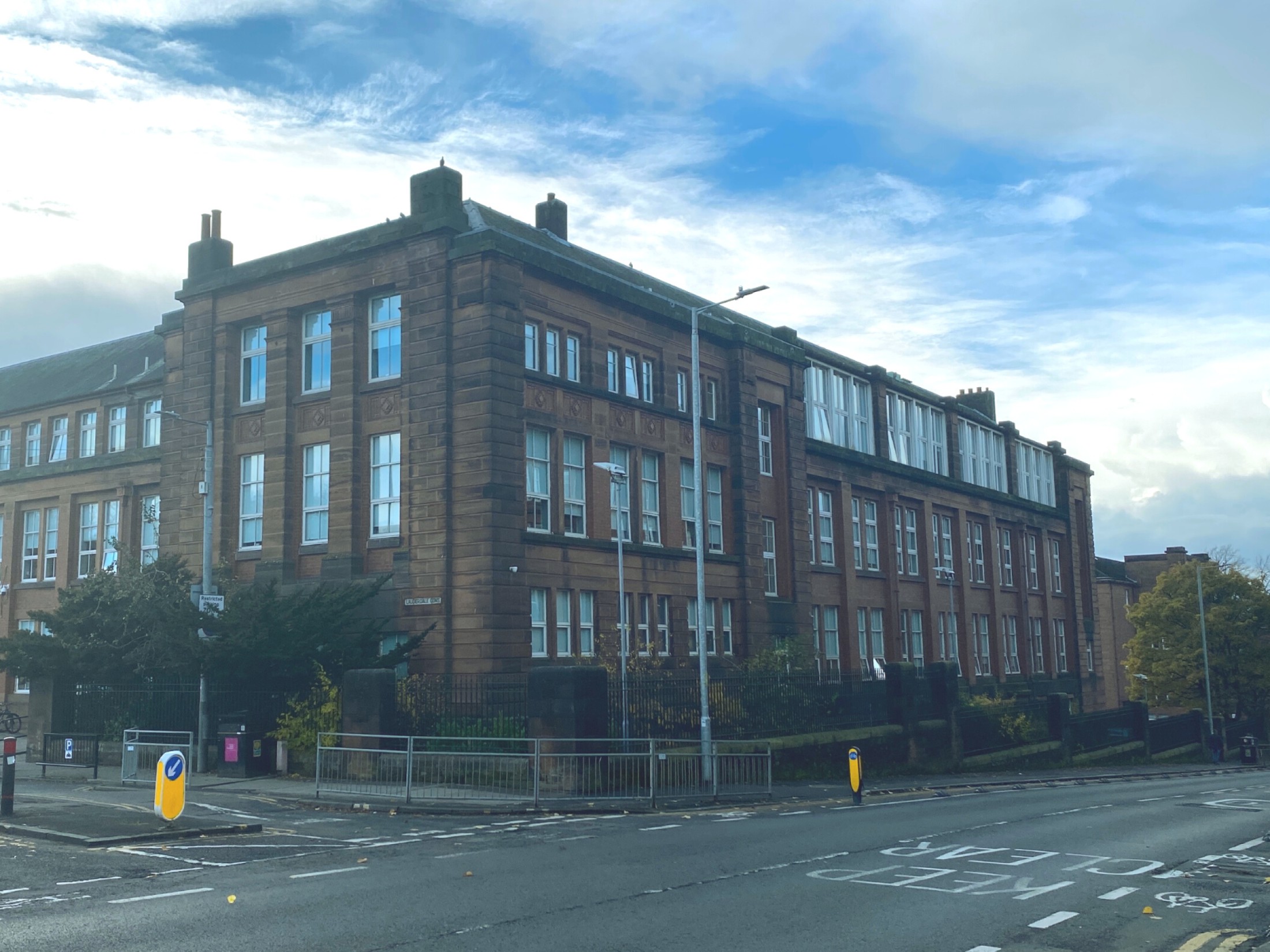 Local businesses give to Hyndland Secondary fundraiser Glasgow West