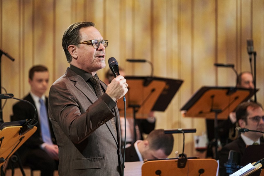 Kurt Elling is a long-time friend of SNJO