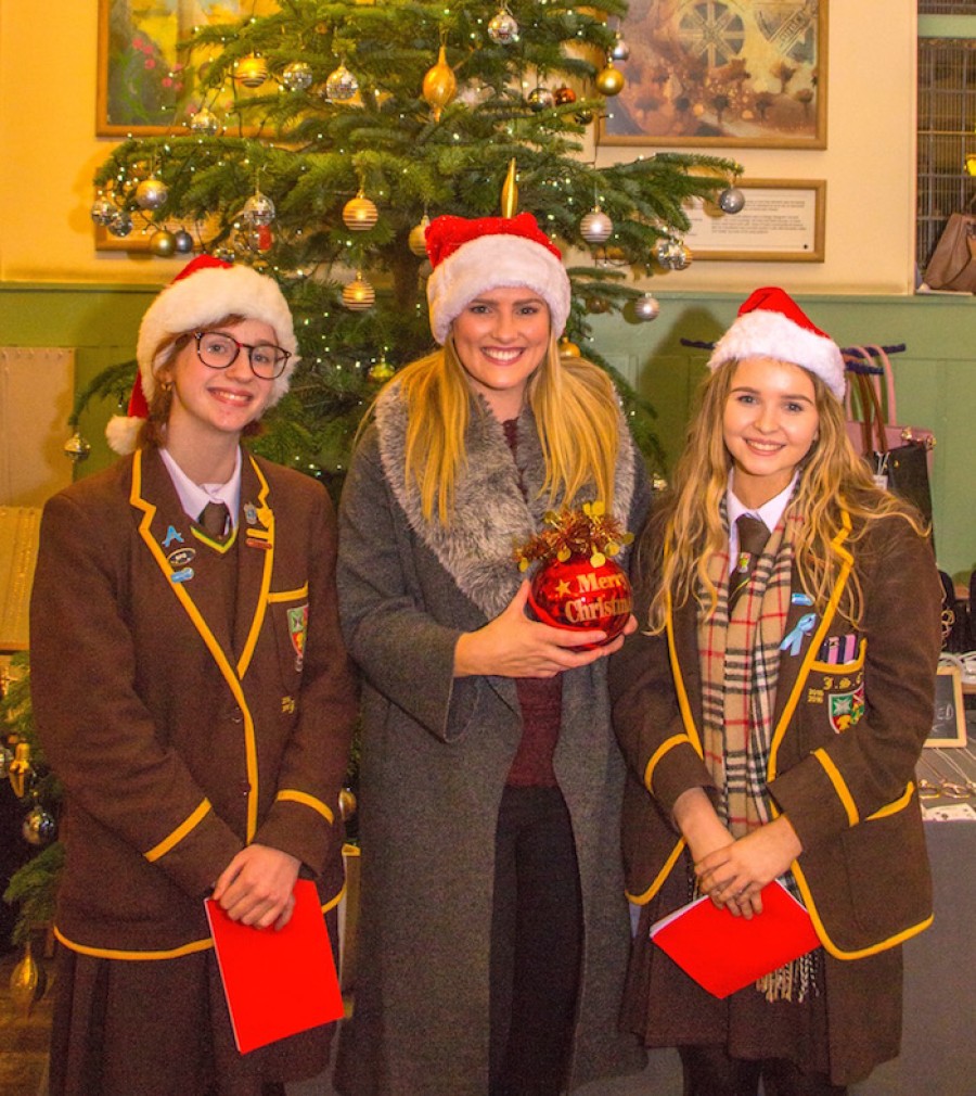  Stars: Emma with Jordanhill School pupils Eva Clarkson (left) and Arran Hannah 