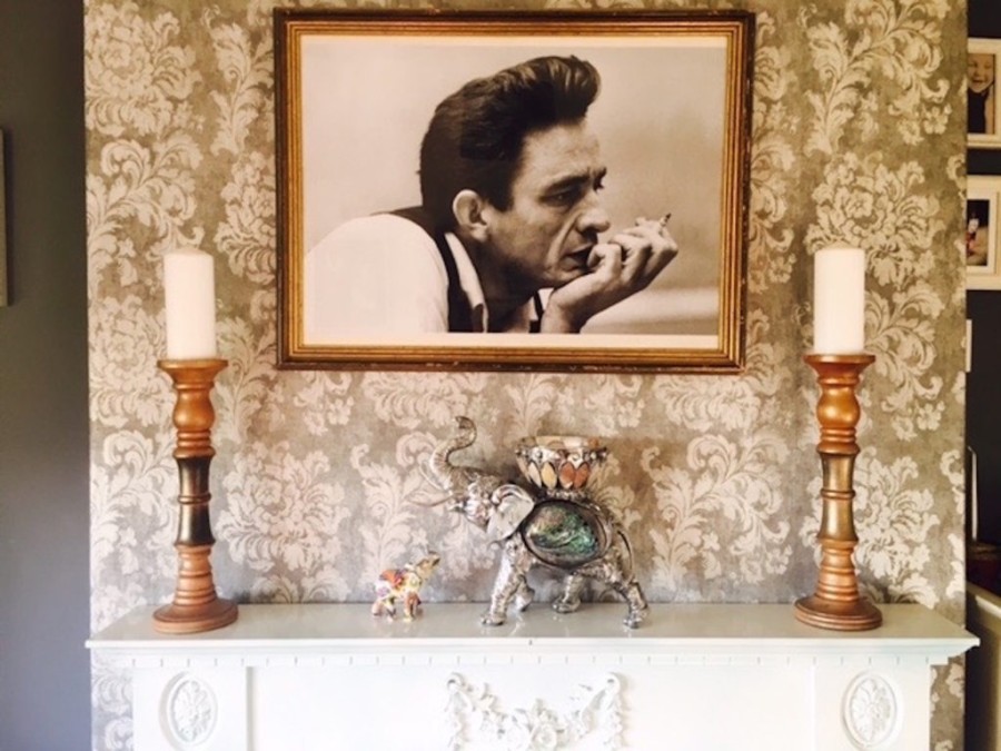  Shrine: The Man in Black - and gold.
