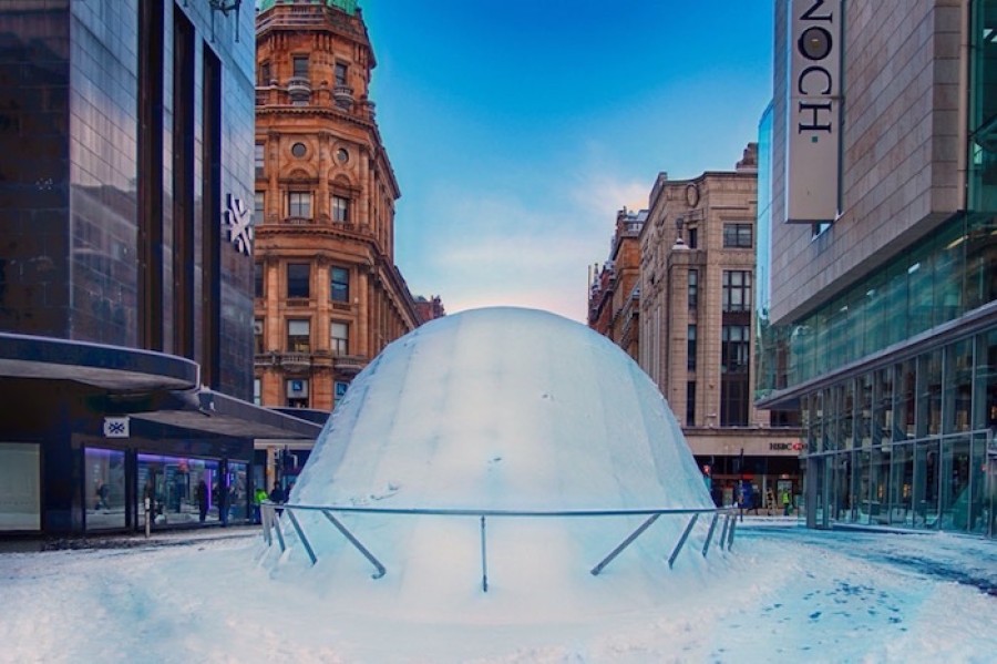  Igloo: snow brought spectacular sights to the city centre. Photo credit: Alisdair Woodbury