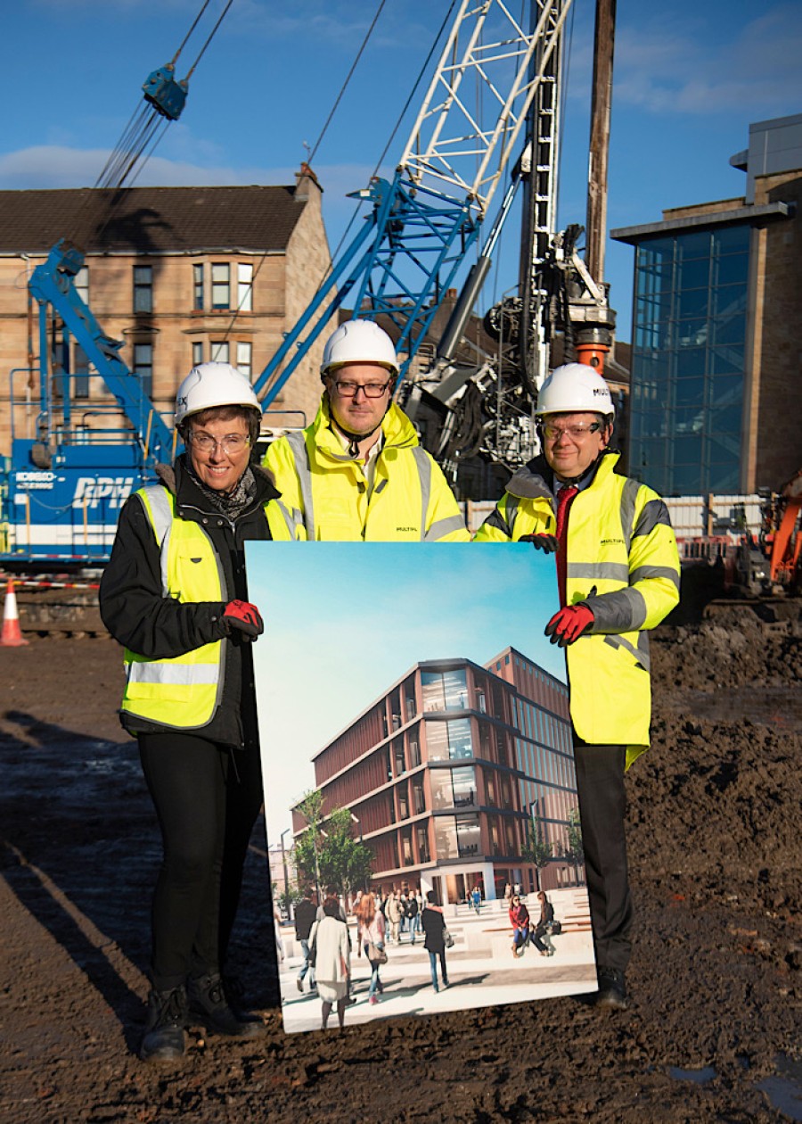  Pictured (left to right) Prof Jill Pell, Neil McLean (Atkins), Prof Sir Anton Muscatelli
