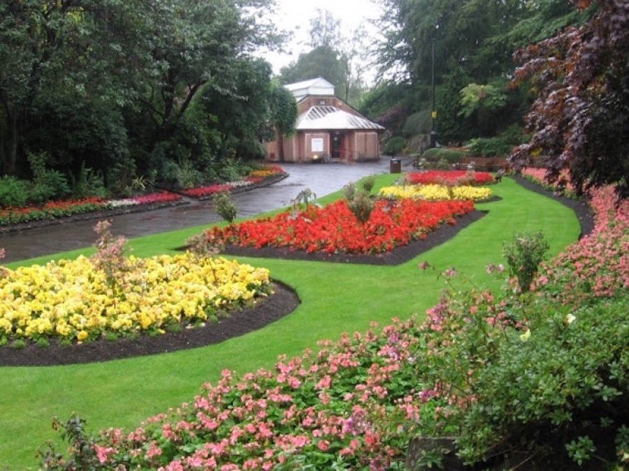  Colour: the grounds leading to the quarry area where the work is under way