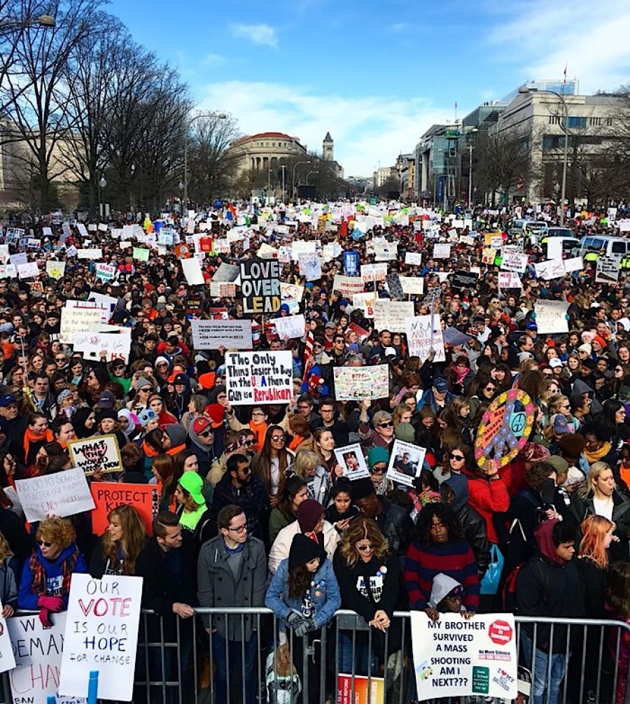  Peace: thousands of young people in the US demonstrated at gun violence earlier this year 