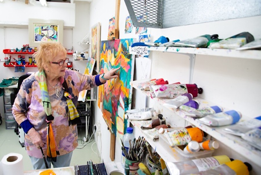  Good causes: If the painting sells a slice of the price will go to charity. Photo credit: Martin Shields 
