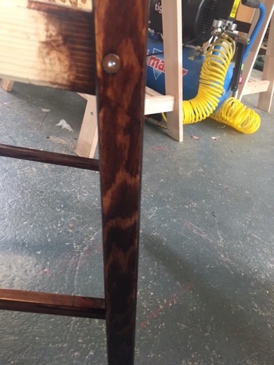  Sheen: French polishing brings out an amazing surface shine and rich colour in the wood