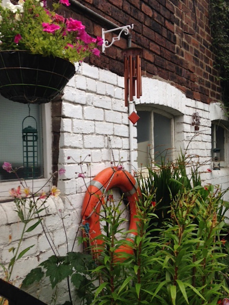  The Hidden Lane, 'a labyrinth of hidden cobbled ways'.