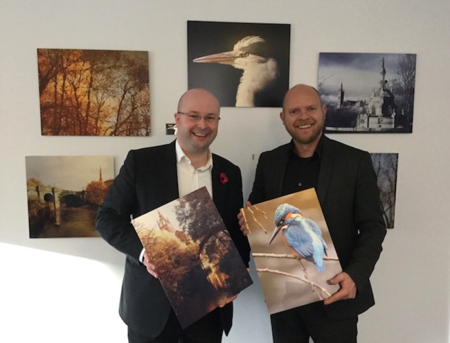  Showcase: MP Patrick Grady (left) with photographer Pete Murray and his work 