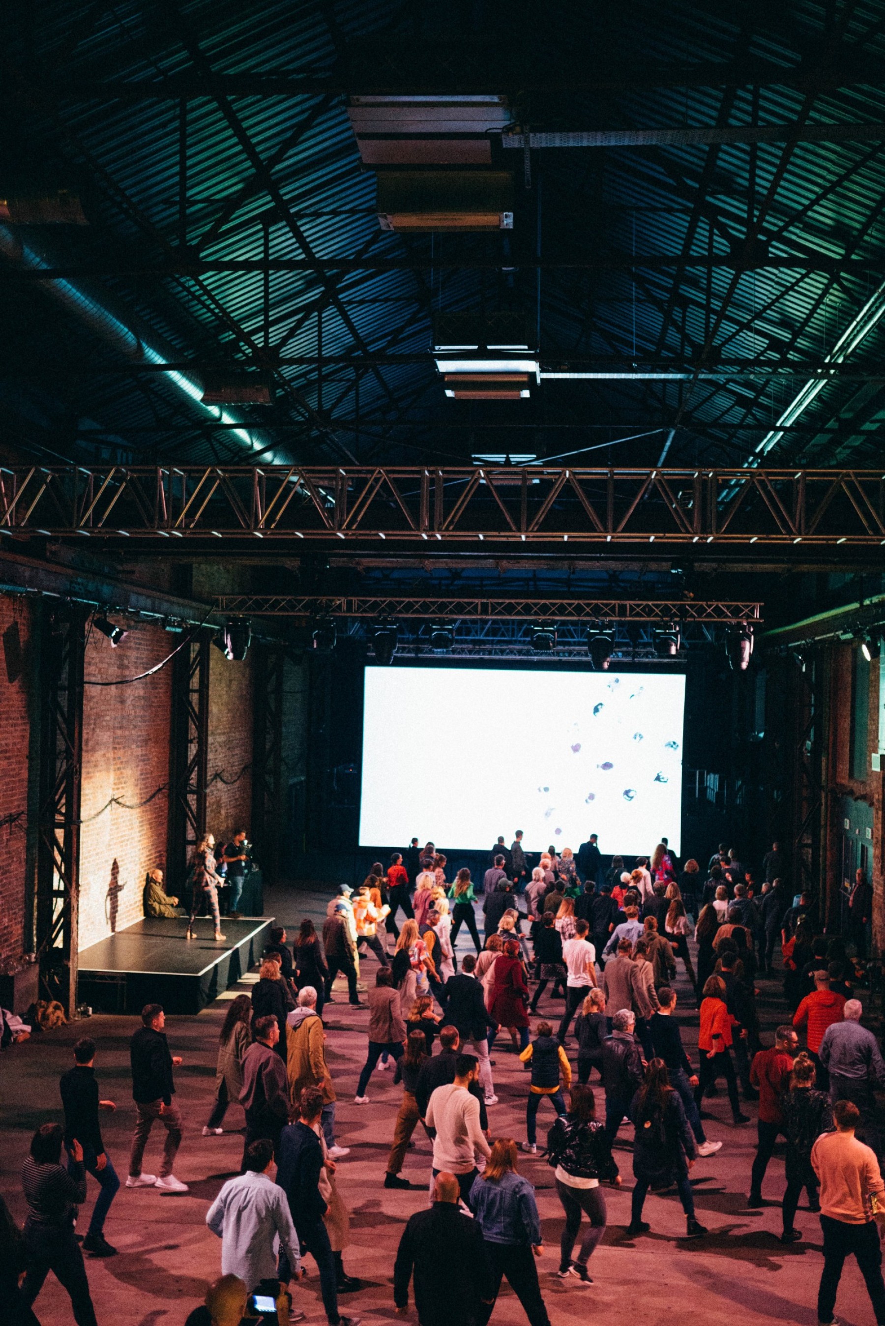 Glasgow slosh dancers celebrate Bodyheat switch-on | Glasgow West End Today